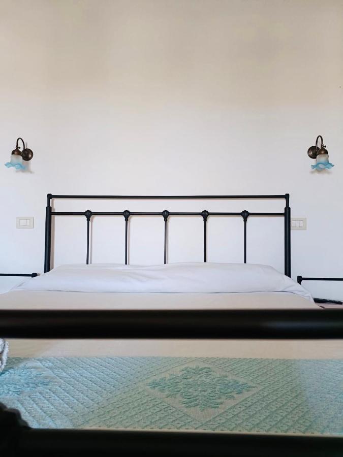 B&B Tre - Rooms & Relax Oristano Esterno foto